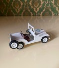 Militært kjøretøy hvit jeep modellbil 814 UNISEF logo Tekno Denmark 1960-tallet thumbnail