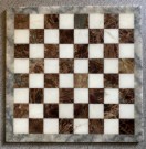 Sjakksett chess sjakkbrikker og spillebrett i brun/hvit alabast onyx mineral/stein thumbnail