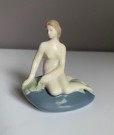 Den lille havfruen porselensfigur - Edvard Eriksen/ Royal Copenhagen thumbnail