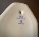 SAGA veggplatte/veggplett i porselen Turi-design Turi Gramstad Oliver FF Figgjo Flint Norway 1960/70-tallet thumbnail