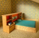 LISA of Denmark dukkehus møbler tilbehør 1:18 - Danisk Modern Bookcase bedroom dobbelseng #170 1970 tallet thumbnail
