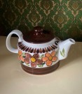 Brun/hvit tekanne med blomstermotiv håndmalt kunstflint - Inger Waage Stavangerflint Norge Norway 1960/ 70 tallet thumbnail