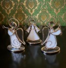 Julepynt Tiffany Engler i hvitt glass Hadeland Glassverk thumbnail