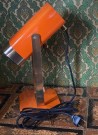 Oransje bordlampe i lakkert metall Kjell Blomberg Ørsjø Örsjö Belysning Sweden Sverige 1970-tallet thumbnail