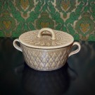 Relief sukkerskål med lokk matt glasert steingods Jens Quistgaard Kronjyden/ B&G Bing & Gröndahl Denmark 1960-tallet thumbnail