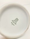 Hvit vase i porselen med burgunder rød dekor og gull detaljer - PMR Bavaria Jaeger & Co Germany Tyskland 1970 tallet thumbnail
