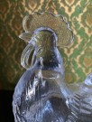 Påskedekor godteri/ snope skål med stett og lokk høne/ hane i transparent pressglass 1950/ 60 tallet thumbnail