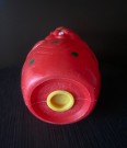 Påskehare/ bunny/ rabbit stor kitsch sparbøsse/ figur/ leke i rød hardplast 1950-tallet thumbnail