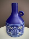 Blå keramikk vase med hank KK 475 Kråkerøy keramikk Halden Norge 1960 tallet thumbnail