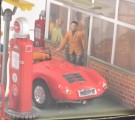 HONGWELL Mini Rama - Bensinstasjon med Porsche 550 småbil thumbnail