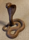 Kobra slange Cobra snake håndlaget figur i edeltre thumbnail