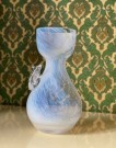 Husengel vase/ telys i hvit spettet kunstglass- Vivvi-Ann Huse Magnor Glassverk Norge Norway thumbnail