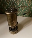 Davy Safetly gruvelampe parafinlampe lykt i messing British Coal Mining England thumbnail