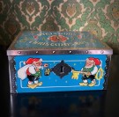 Reklame Bjellands Christmas box blikkboks/skrin med hengslet lokk CHR. BJELLAND & CO A/S Stavanger Norge 1940-tallet thumbnail