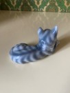 Gråstripet kattefigur i porselen 1950/ 60-tallet thumbnail