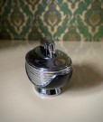Ronson LOTUS bensin bordlighter i Art Deco design krom med svart emalje BRIT.PAT 621570 base England 1950-tallet thumbnail