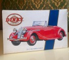 The Dinky Collection rød DY-S 17 1939 Triumph Dolomite modellbil i original eske - Matchbox International 1990 thumbnail