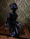 Signert kitsch eksotisk afro mor barn figur skulptur statuett malt gipsfigur Gino Manca 1950/60-tallet thumbnail
