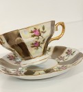 Mocca/ mokka kaffekopp kuvert med luster glasur, rosemotiv og gulldekor thumbnail
