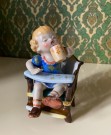 Nostalgisk tidstypisk toddler barnefigur håndmalt steingods MB Keto Import Japan 1950/60-tallet  thumbnail