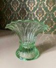 Wheatsheaf uranium lys grønn vase i Art Decostil 3174 Bagley & Co England 1950/60-tallet thumbnail