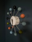 Space age vegghengt ballklokke/ ur - Reproduksjon av 60 talls design ikon. thumbnail