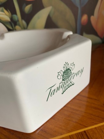 Tanqueray Gin reklame barutstyr rekvisita stort askebeger skål glasert steingods Wade PDM England