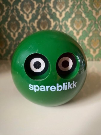 Grønn SPAREBLIKK sparebøsse i plast Privat Banken - MK Tresmer OY Finland 1970-tallet