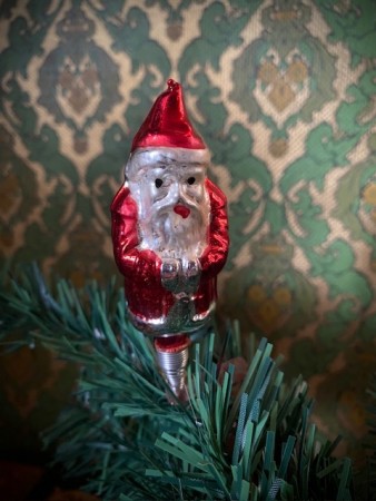 Juletrepynt julekule ornament nisse i håndmalt glass med klype