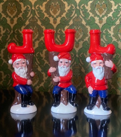 JUL nissestake gnom lysestaker i håndmalt steingods - 1950/60 tallet