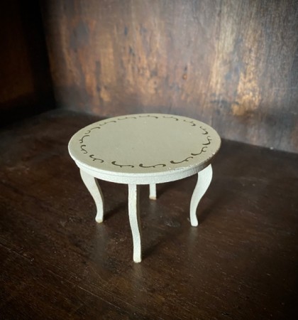 Lundby dukkehus tilbehør 1:18 romantisk rokokkomøbler hvitt rundt spisebord 1950/60-tallet