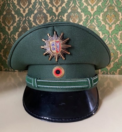 Tysk politi uniformslue/ hatt  str 57 1980/ 90-tallet