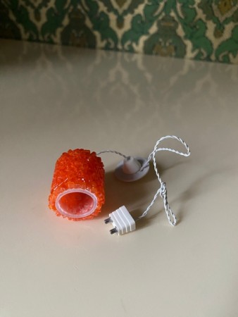 Lundby dukkehus møbler tilbehør 1:18 - Orange Råkrystall taklampe (6134) 1970 tallet