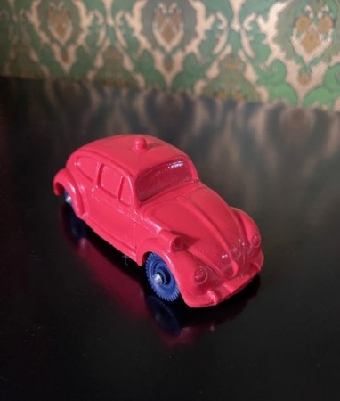 Tomte bil volkswagen VW 1200 rød modellbil vinylplast No. 750/13 Åsmund Lærdal Stavanger Norway Norge 1963-1973