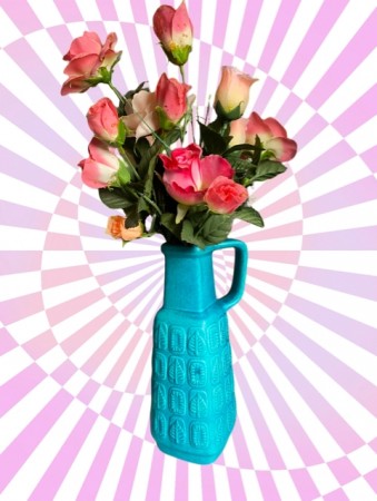 Sprek og fargerik keramikk vase med hank - BAY keramik Germany 1970 tallet
