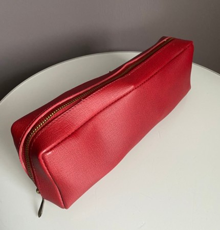 Sammenleggbare kleshengere med etui