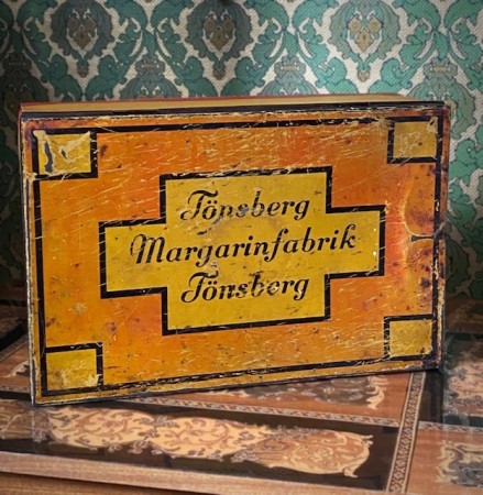 Landhandel Tönsberg Margarinfabrik blikkboks med hengslett lokk Tønsberg Norge 1960-tallet