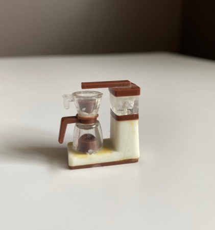 Lundby dukkehus tilbehør 1:18 - kaffetrakter (6609) 1970 tallet