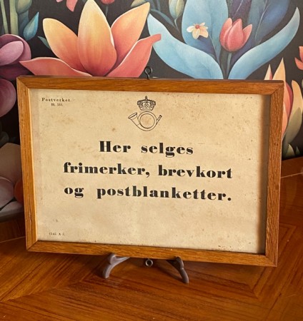 Postverket informasjonsskilt salg av frimerker, brevkort og postblanketter Haugesund