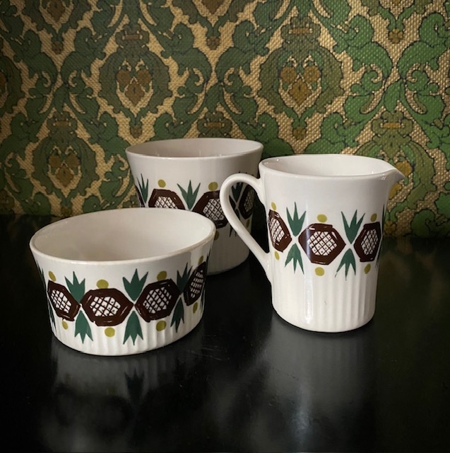 Andre deler i samme serie selges som separate produkter